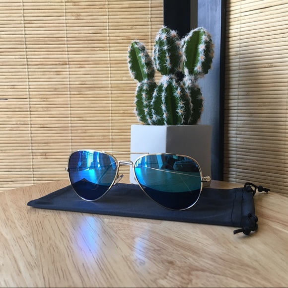 Blue Aviator Sunglasses - Picture 3 of 7